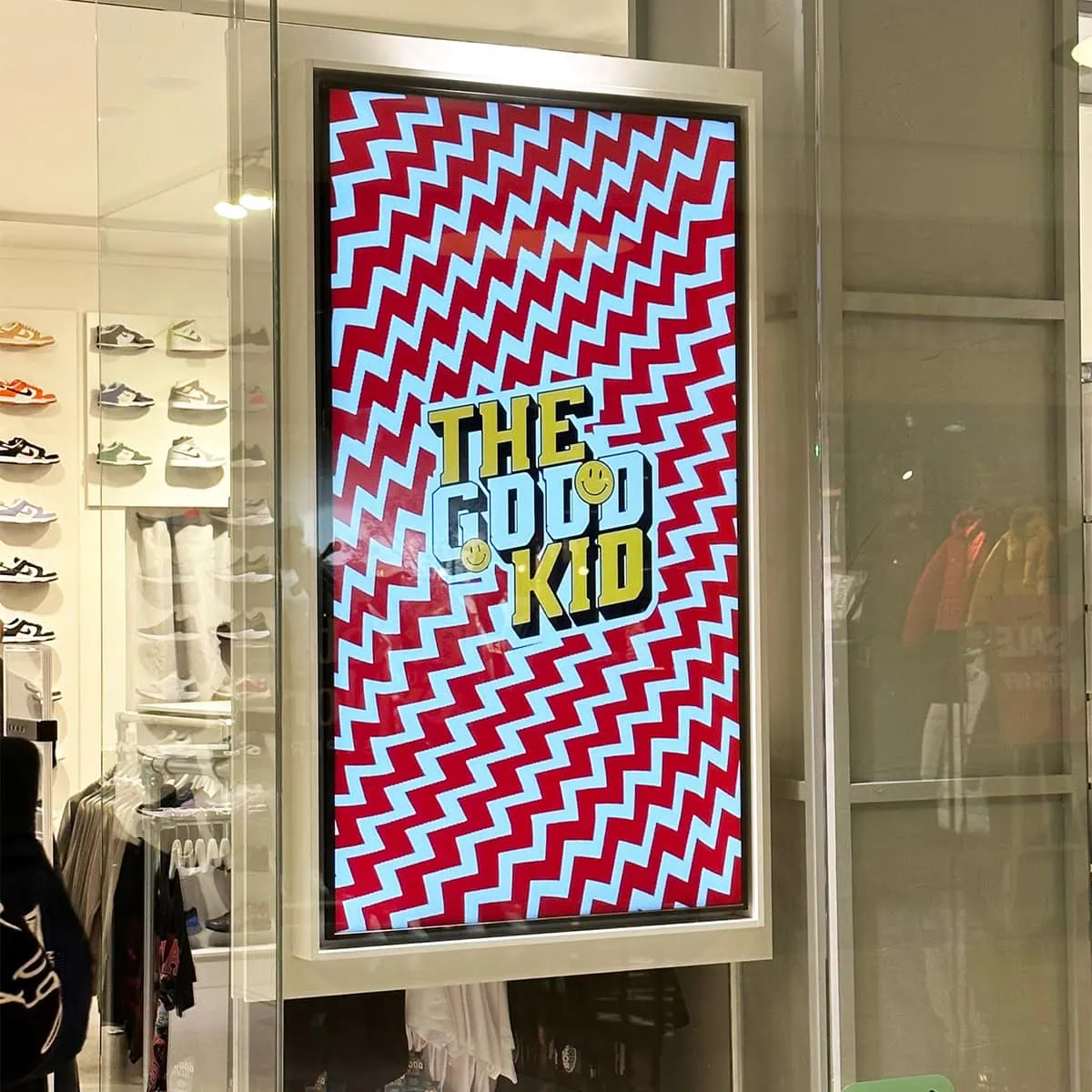 retail digital signage displays