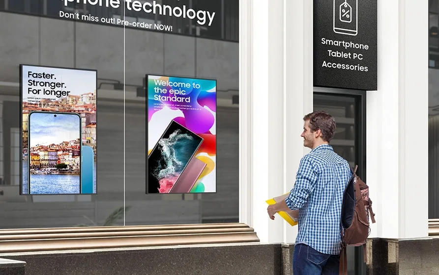 retail digital signage window displays